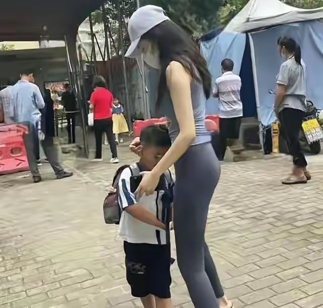 目口口口口 tweet media