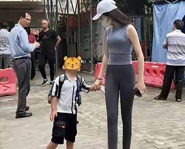 目口口口口 tweet media