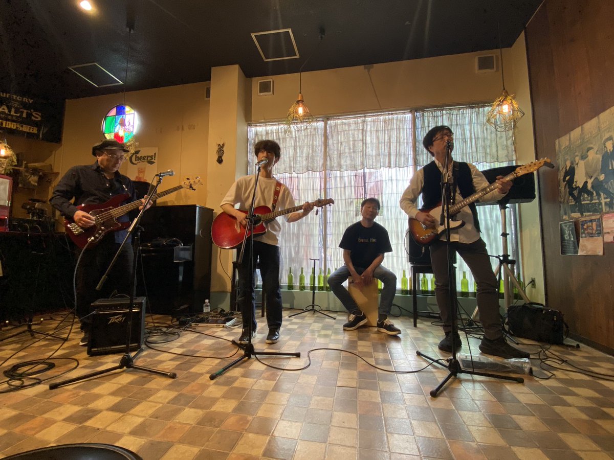 4月27日月曜日、#おはようございます。

昨日は福知山金たろうビルにあるSTUDiO FARMとDINING BAR SPIGOLAを会場に行われた音楽イベント「あの84ENDA」にバンドCustard Mustardとして出演させていただきました。

楽しかったです。
ありがとうございました。

それでは本日も開店いたします。