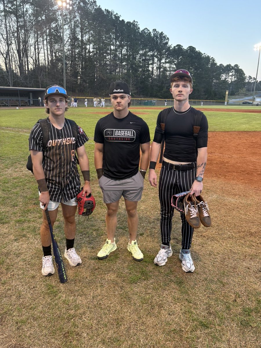 Abe_Martin99's tweet photo. Senior year stats
Avg: .369
OBP:416
ABs:111
Hits:41
SLG:414
RBI:15
Runs:32
SB:20
SO:15

Total chances:108
PO:55
Fielding percentage:.935
Errors:7 https://t.co/tBqB0JX3Eb