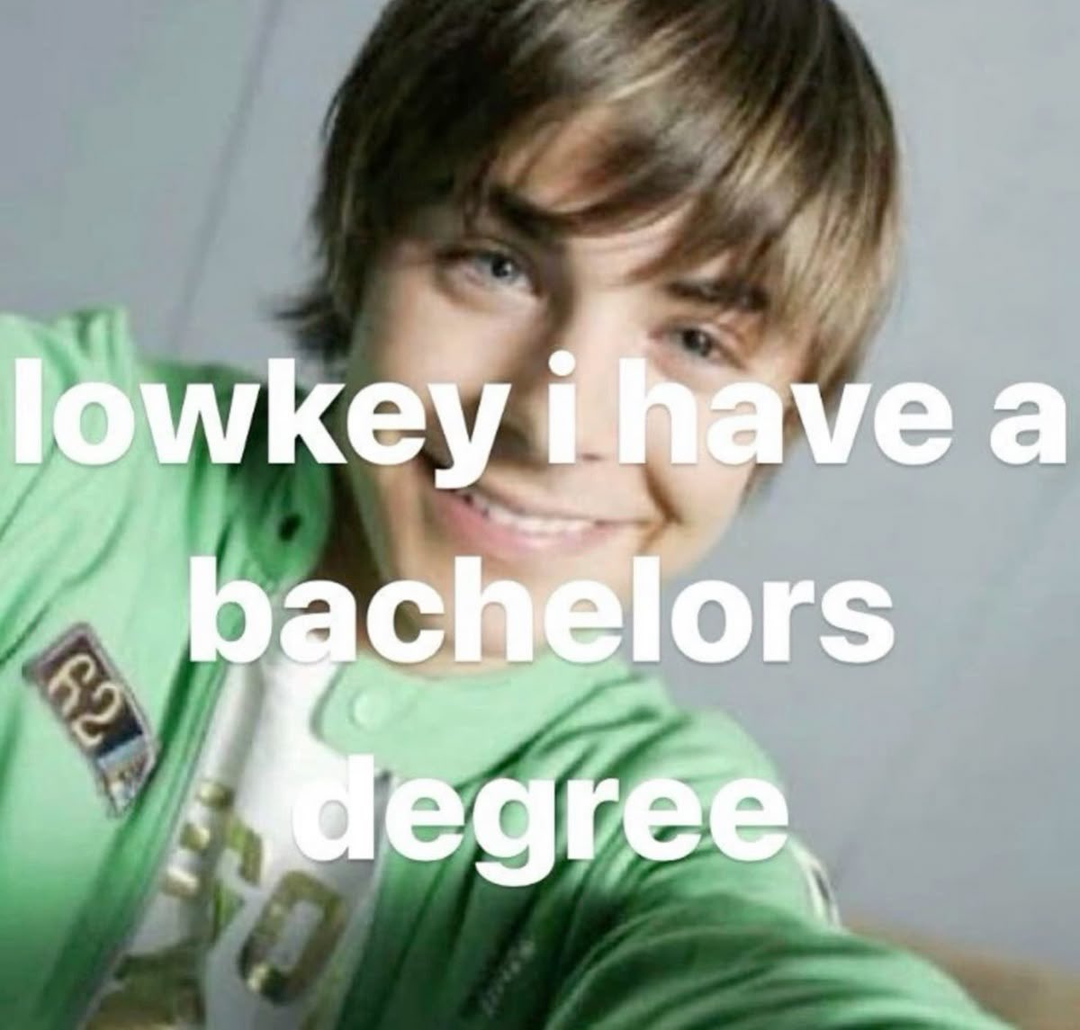 howellskiendiel's tweet photo. hi guys! ik i’ve been inactive for a bit!! but if anyone cares, this user is now another phannie who officially has their bachelors degree 😎 https://t.co/aQ1a7ase6B