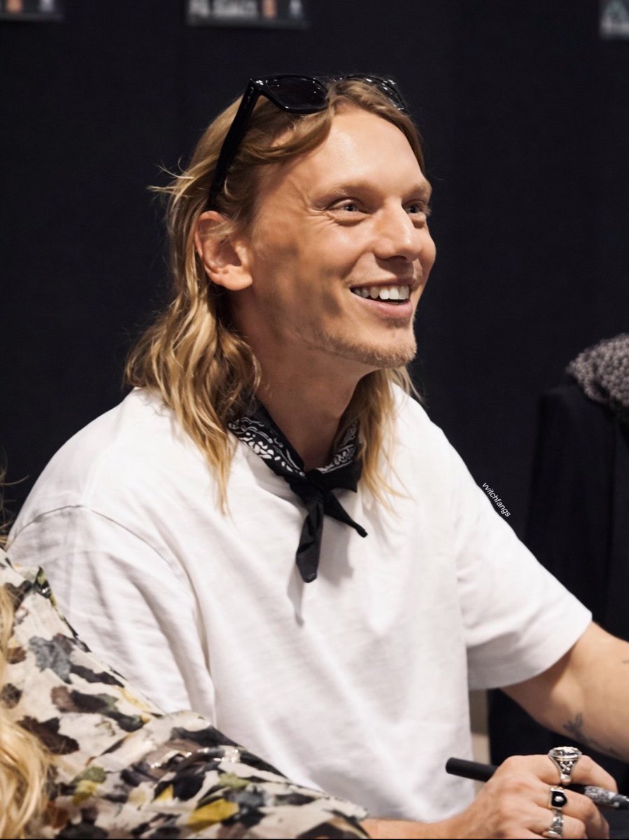 witchfangs tweet media