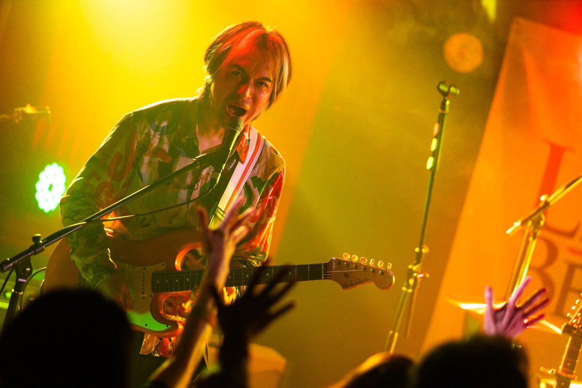 SAIGOH_FUNKIST's tweet photo. LIVE IS BEAUTIFUL tour東北ラウンド。3日間ありがとうございました。この3日間は声のコンディションに苦戦。それでも想いを届けられるように振り絞った3日間でした。そして仲間達、会場のファミリーが沢山助けてくれて、秋田のラストまで歌い切る事が出来ました。みんなありがとう。ライブって最高だ https://t.co/LlhJSbhBuR