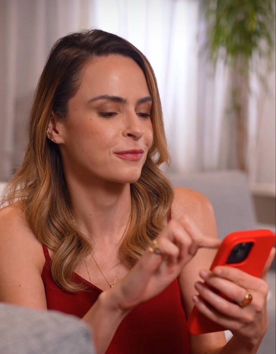 Central Reality tweet media