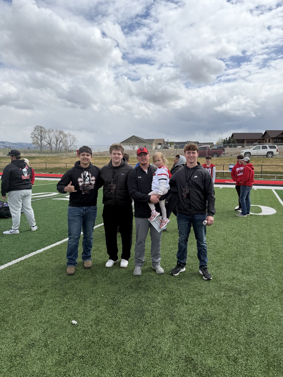 marcuscastro43's tweet image. Had an amazing experience at UMW junior day! Thank you @Coach_Martello for the opportunity to attend! #dawgs
@TurnerAvery_55 @sethwaldal @CoachJed_UMW