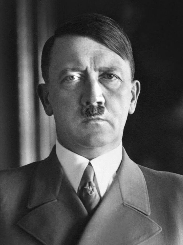 URDailyHistory's tweet image. 28 April 1939: German dictator Adolf Hitler announces that #Germany is withdrawing from the non-aggression pact it had signed with #Poland just over five years earlier. Germany would invade Poland on September 1, 1939, starting World War II in Europe. #WW2 #WWII #History #OTD #ad