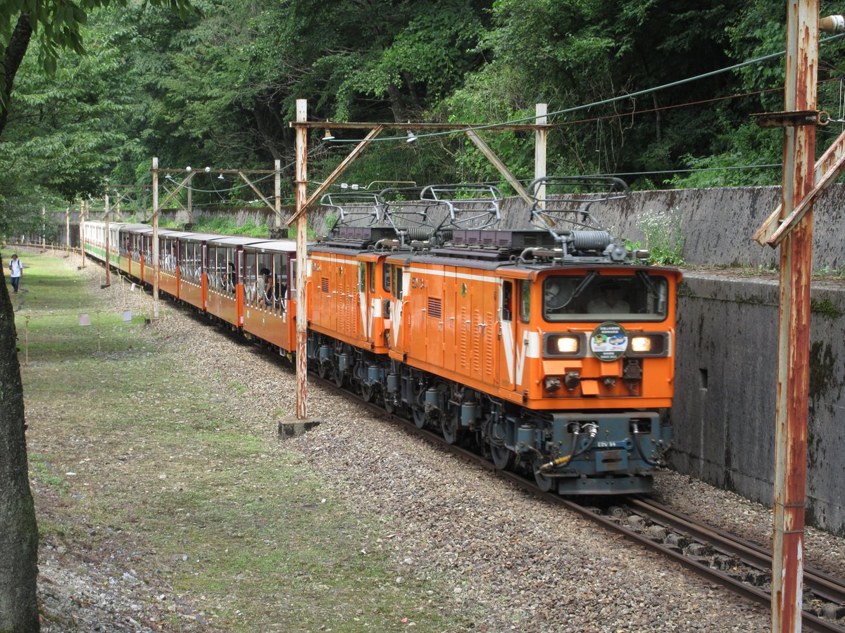 acktybf24's tweet photo. 似たような環境の鉄道が富山県にあるんですよね。
黒部峡谷鉄道って言うんですけど https://t.co/88dH7uzSPM