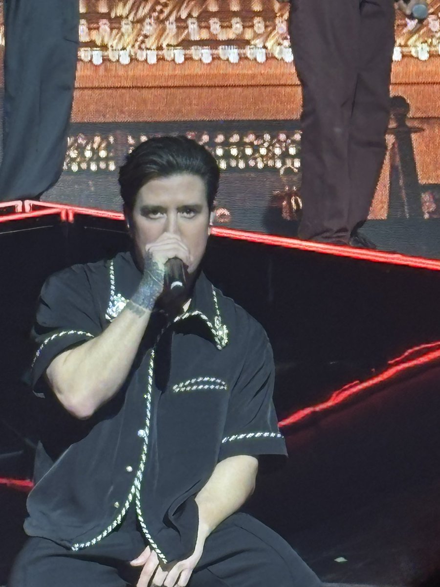 I think I will never enough day it and more of people will never be agree with me but Logan is definitively the « bad boy » to my eyes 😜