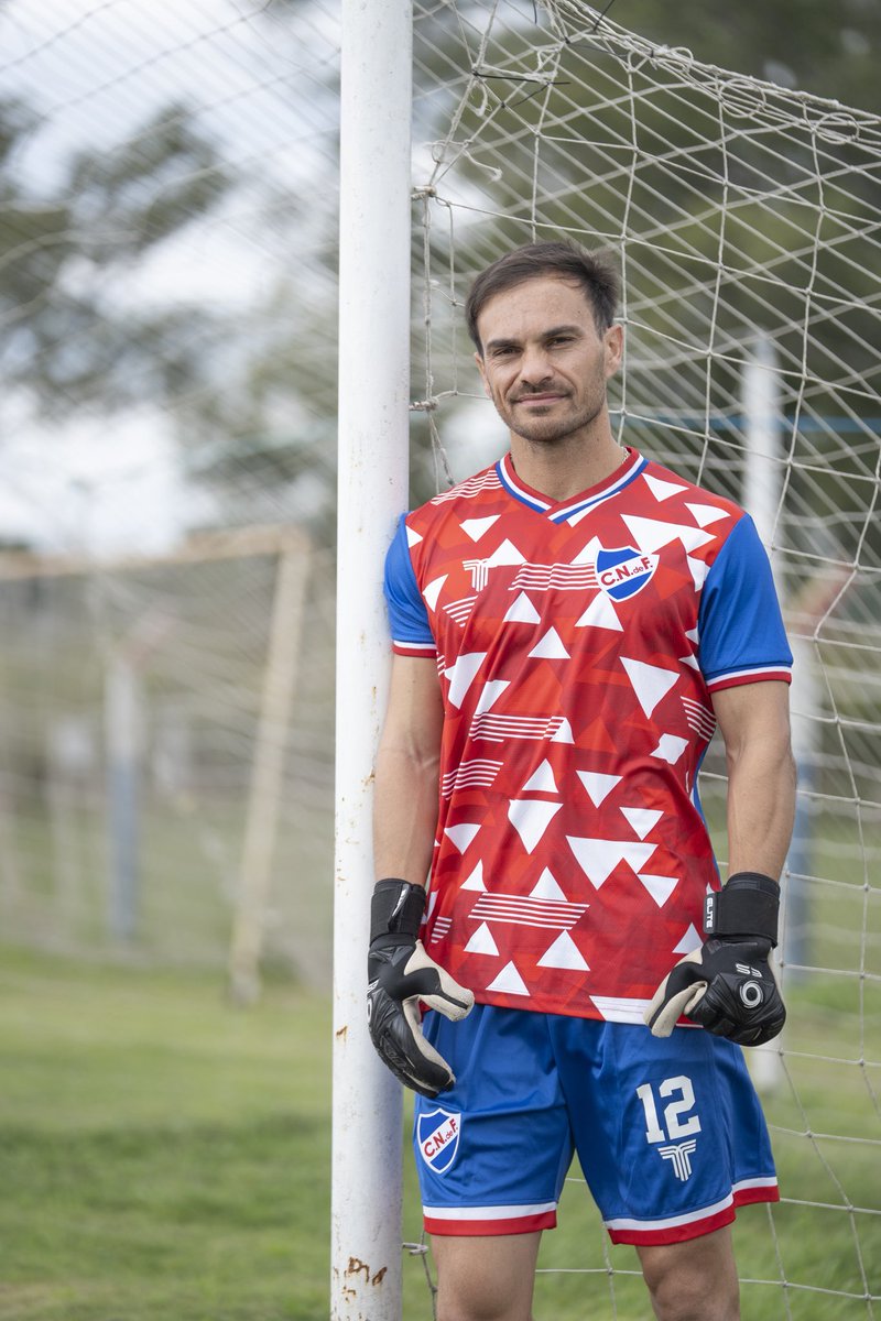 CNdeF_FLORIDA's tweet photo. Les presentamos esta belleza!
La de arquero 2026 🤩❤️🤍💙

Nacional Florida ✖️ @tiffosi_uy 

También está a la venta...
Para comprar o info.
📲 091 972 179

#NacionalFlorida
#SomosFamilia https://t.co/edBw6afyJm