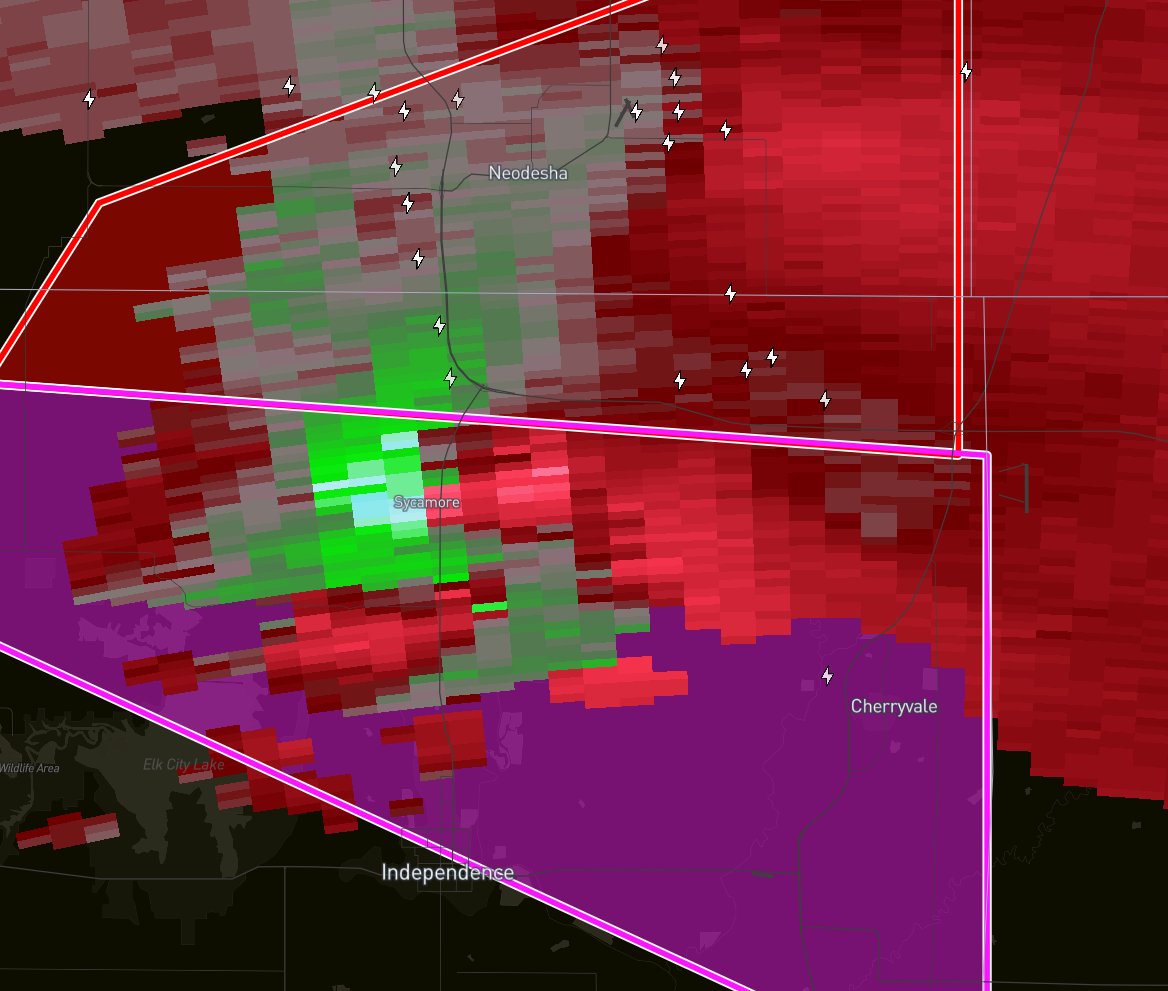 Midwest_wx's tweet image. STRONG TORNADO on the ground near, Sycamore, Kansas! If your in this warning, take cover NOW. This is confirmed large and destructive tornado! #kswx #tornado #PDS