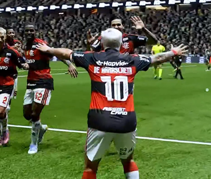 GOOOOOOLLLLLLL DO FLAMENGOOOOOOOOO!!!

ARRASCAAAAAAAAA!!!