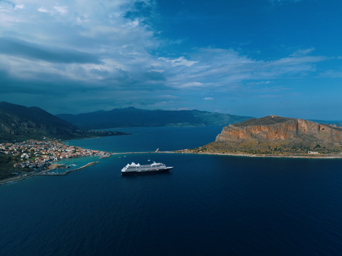 Azamara tweet media