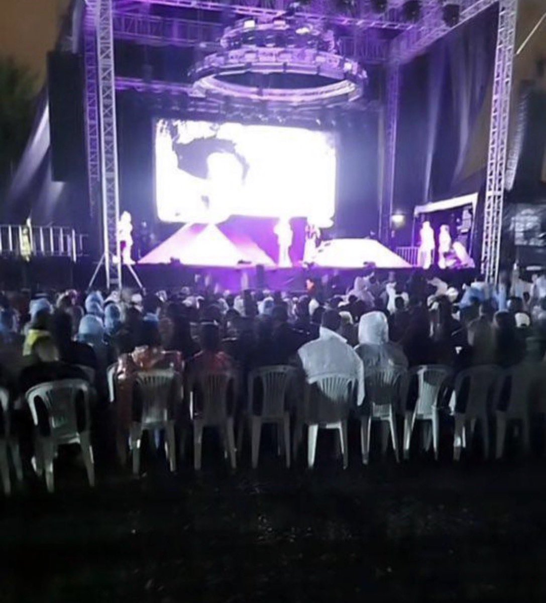 velvet✰os tweet media