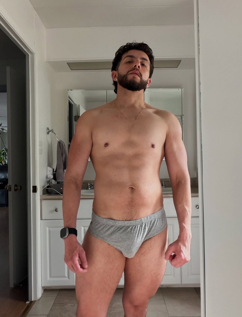 Alejandro Underwear 16k tweet media