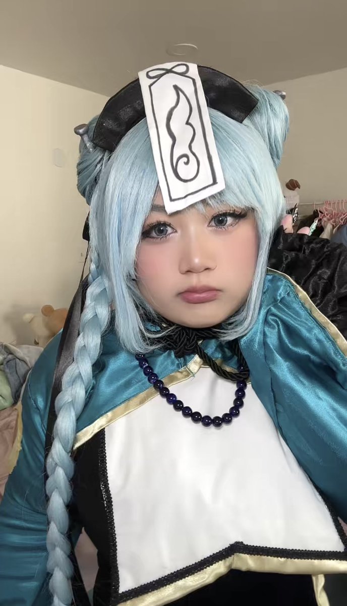 miku expo td :3

(screenshots from a vid bc i forgot to take photos before i left)