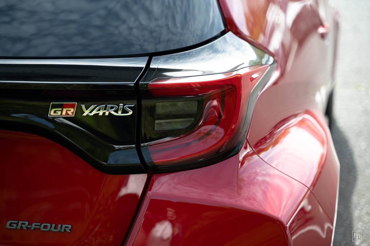 ヴァンザイダー tweet media