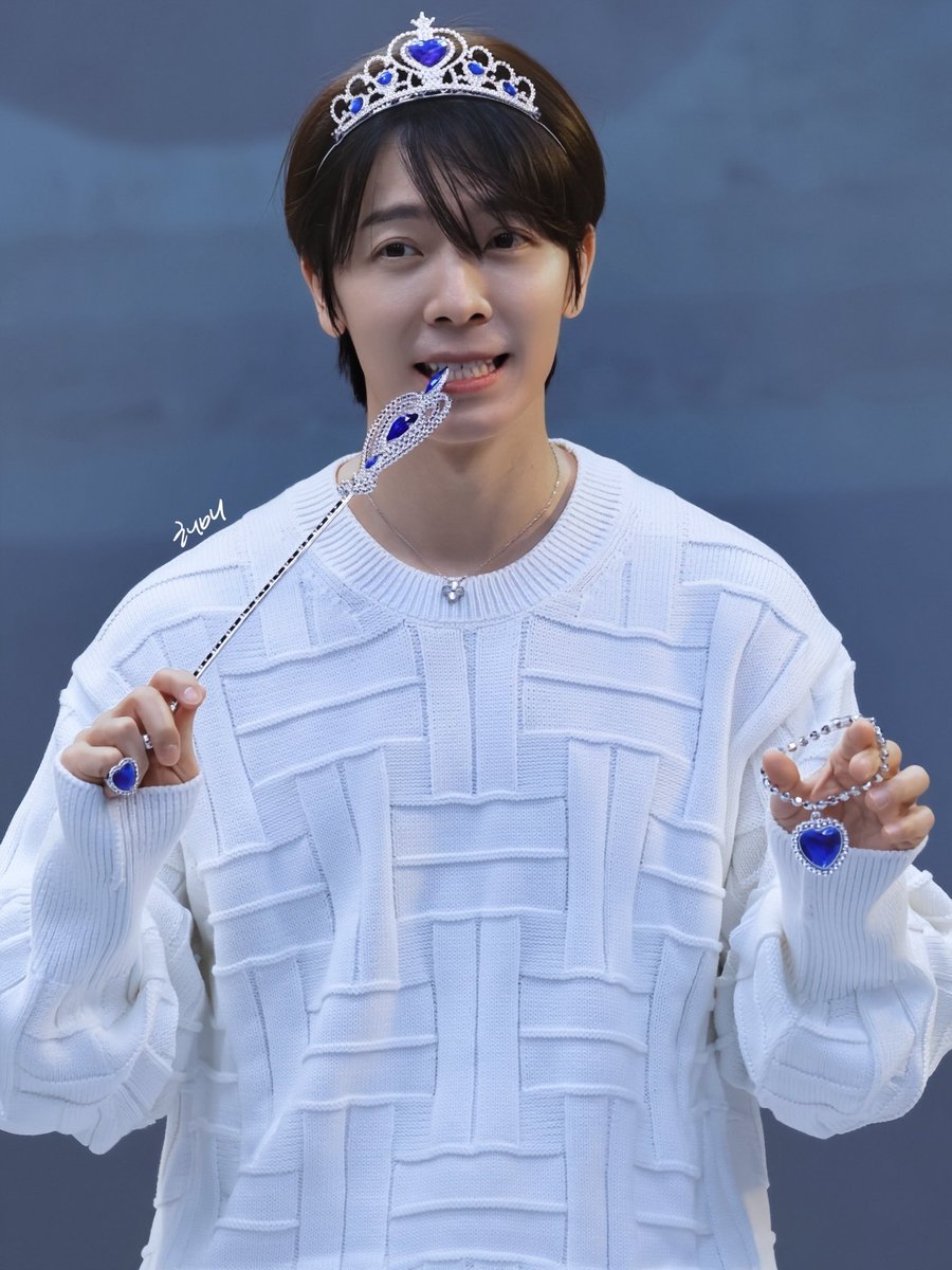 hae__tiger's tweet photo. - ̗̀𖤐
｜260426 sw팬싸｜

우리 공주님은 너무 귀엽고 장난꾸러기야 💕

#leedonghae #이동해 #동해 
#슈퍼주니어 #東海 #李東海 
#superjunior_dne #ode #애니 #elf https://t.co/8QKLv9IQwn