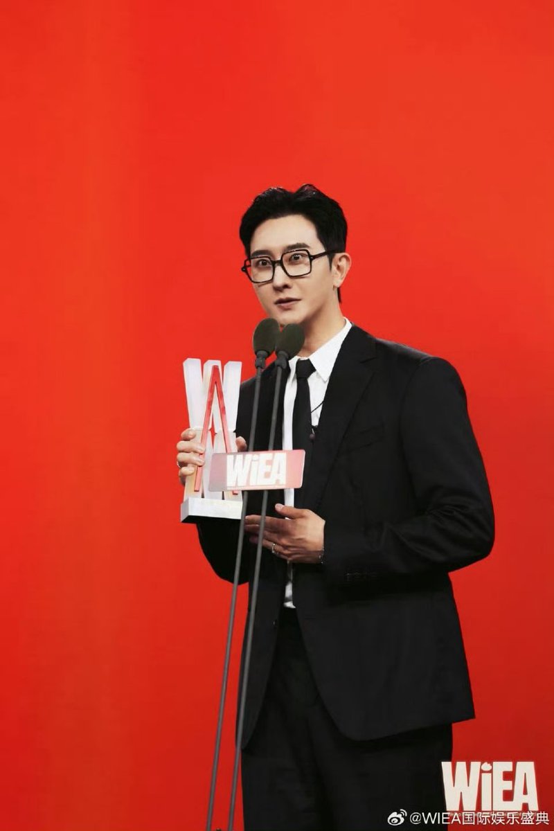 daily zhoumi 🍯 tweet media