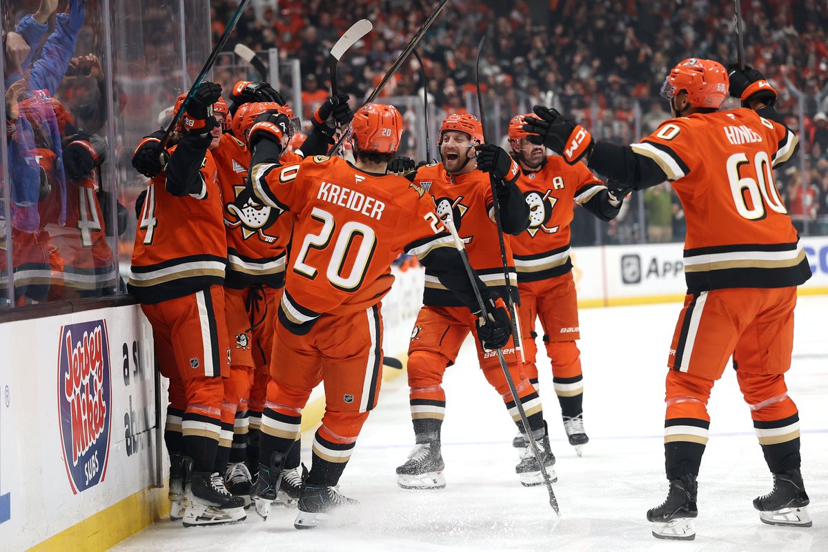 AnaheimDucks's tweet image. Mood 

#FlyTogether