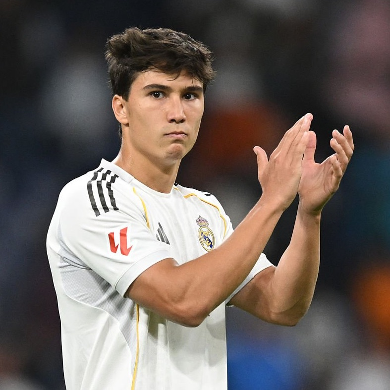 The Touchline | 𝐓 tweet media