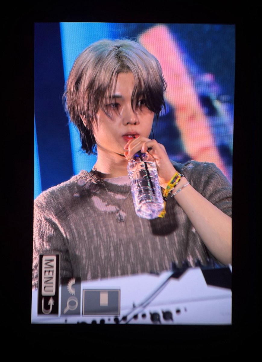 땃쥐 tweet media