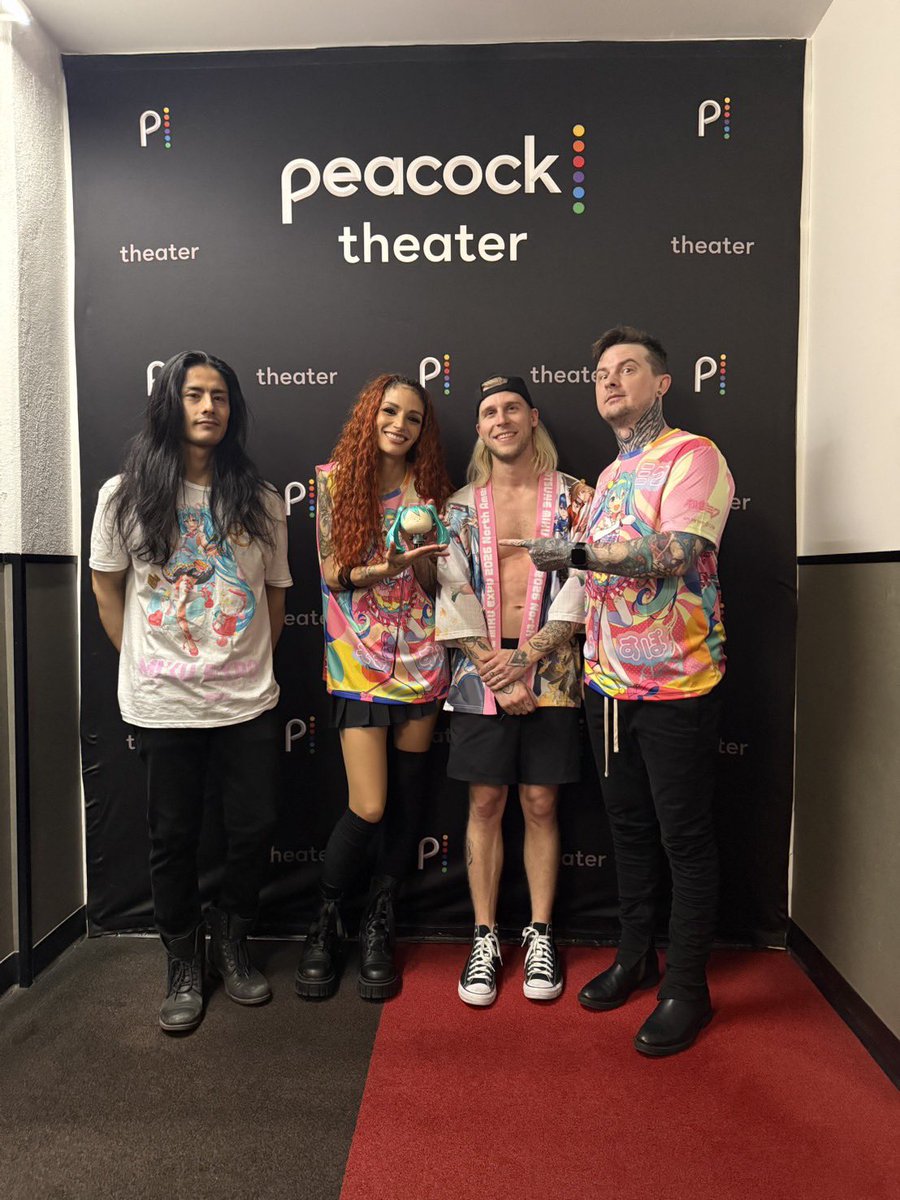 MIKU EXPO tweet media