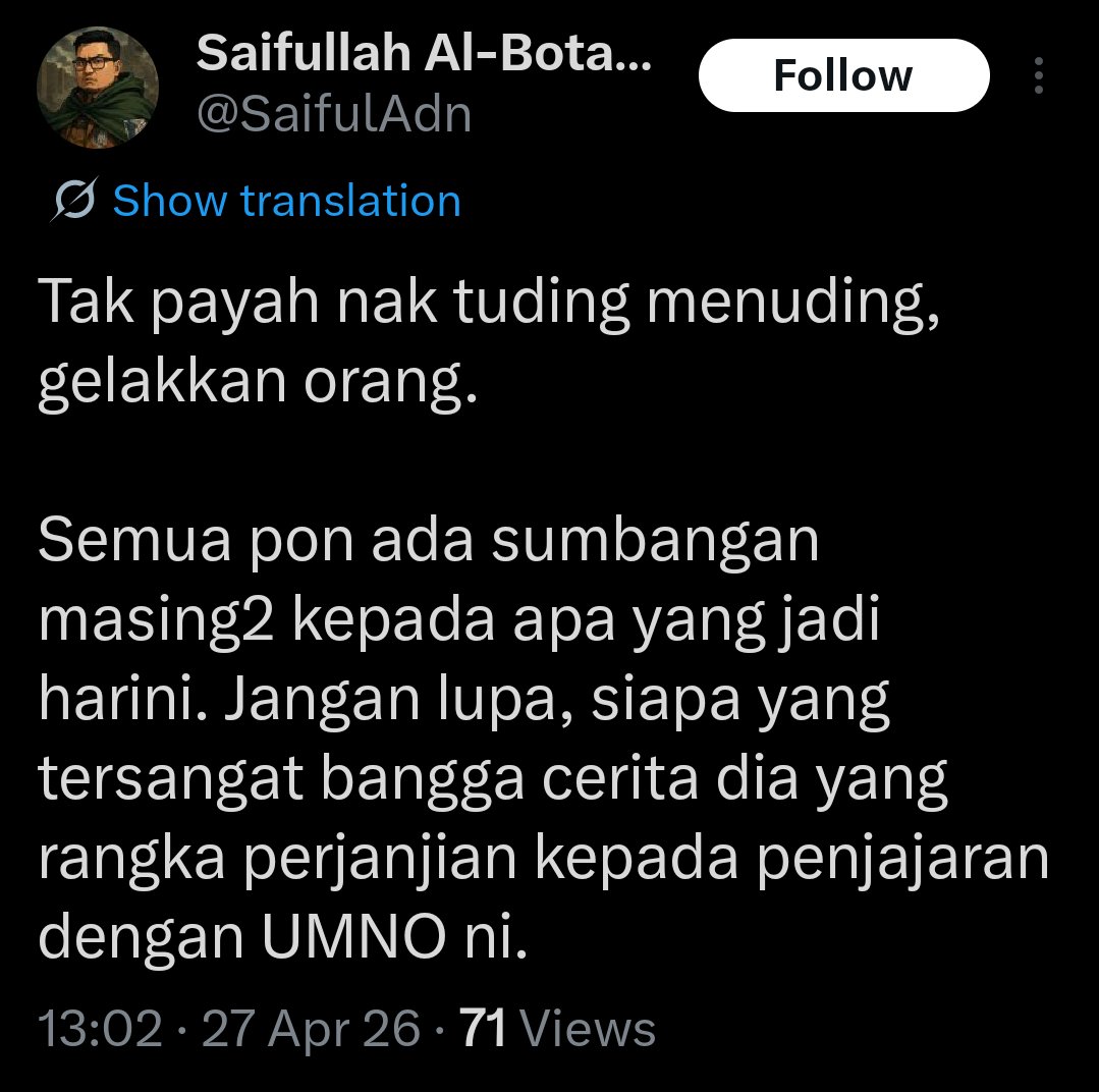 Tok_Hang67's tweet photo. As expected. 
Mai dah mangkuk ayun kata salah Rafizi. 

Terima je la bahawa Anwar ni memang Lemah dan Senang kene Game. 

Hebat mcm mana pun Anwar dalam mentadbir kerajaan tapi Politically dia memang lemah.

Cara percaturan dia terlalu Sampah. 
Meletak kan orang² yg bermasalah sekeliling dia konon nya mereka lah berkompetan. 
Terlalu percaya pada orang² yg sejarah nya bermula dengan Khianat. 

Lepas tu expect semua mende berjalan dengan smooth? 
Bullshit. Kau tunggu je la. 
Anwar akan tumbang atas kelemahan dan kebebalan dia. 

Sekian. 
#TSR