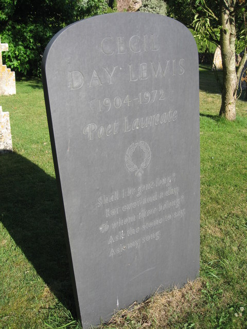 lorraineelizab6's tweet photo. Cecil Day-Lewis CBE (27 April 1904 #Ballintubbert #Athy / #Stradbally #Laois-22 May 1972 London). Poet, novelist, critic, & poet laureate 1968-72. Auden group. Raised Eng when mum d; summers with relatives in #Wexford. Father of actor Sir Daniel Day-Lewis. https://t.co/94Sk8fzGHi https://t.co/rQ4A77eqqU