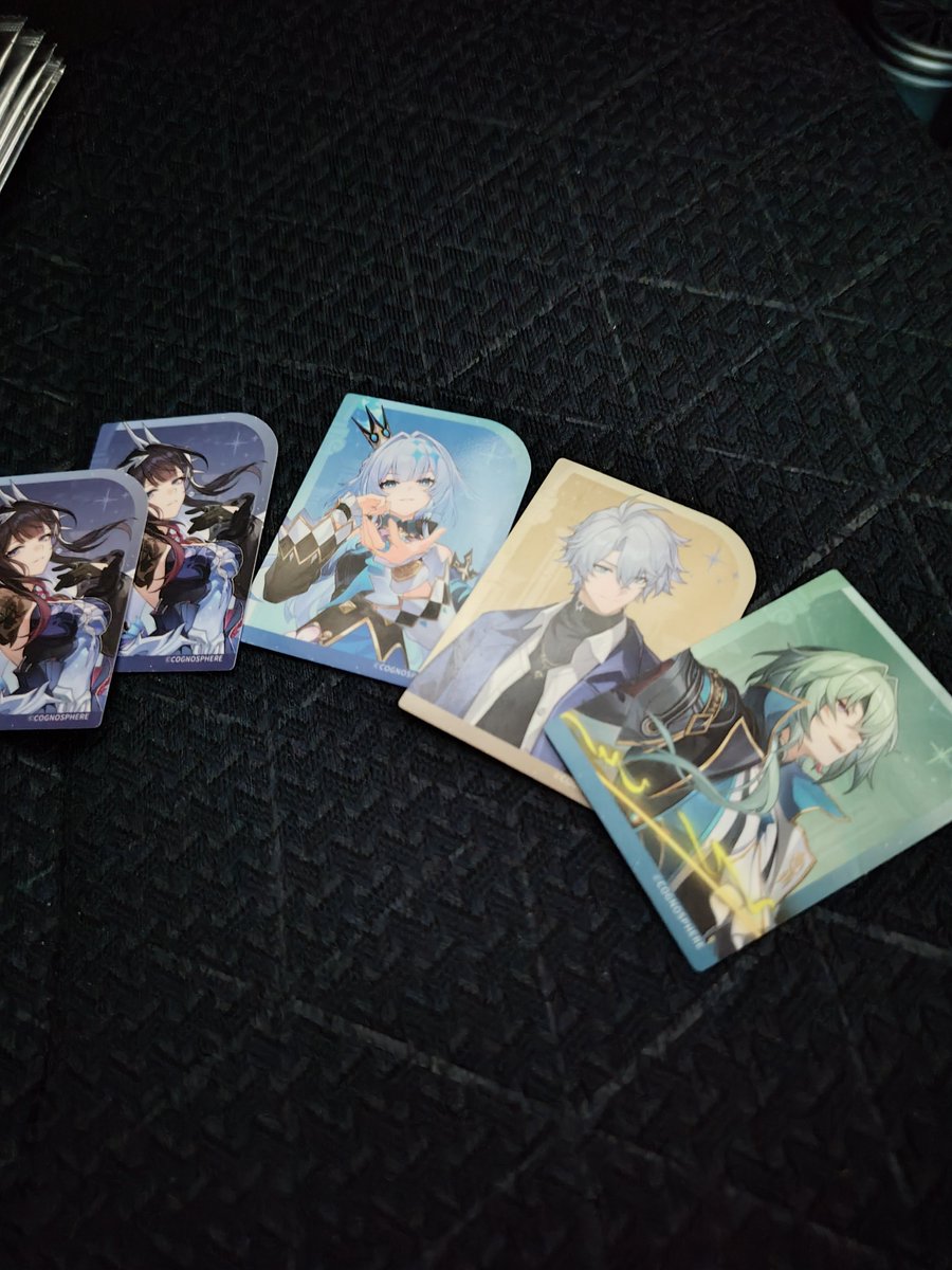 ふぃあな tweet media