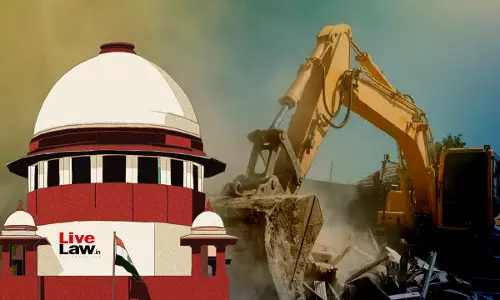 LiveLawIndia's tweet image. Sr Adv Gopal S mentions plea against #demolition drive in Gurugram

Bench: CJI Surya Kant and J Joymalya Bagchi

Gopal S: Directions issues by local authority in Gurugram for demolition...demolitions happening now

CJI: If HC interim order is being misconstrued...

Gopal S: No