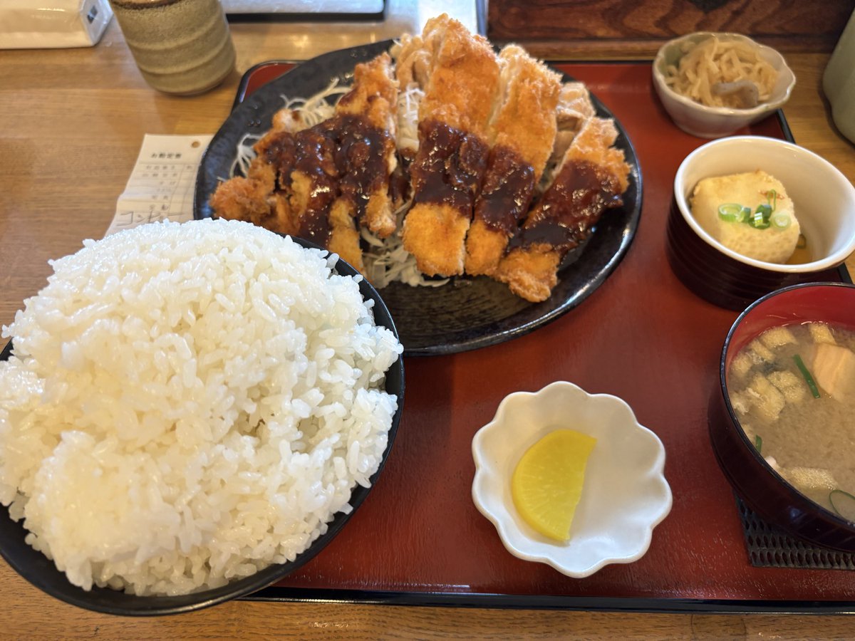 ボウリンガー tweet media