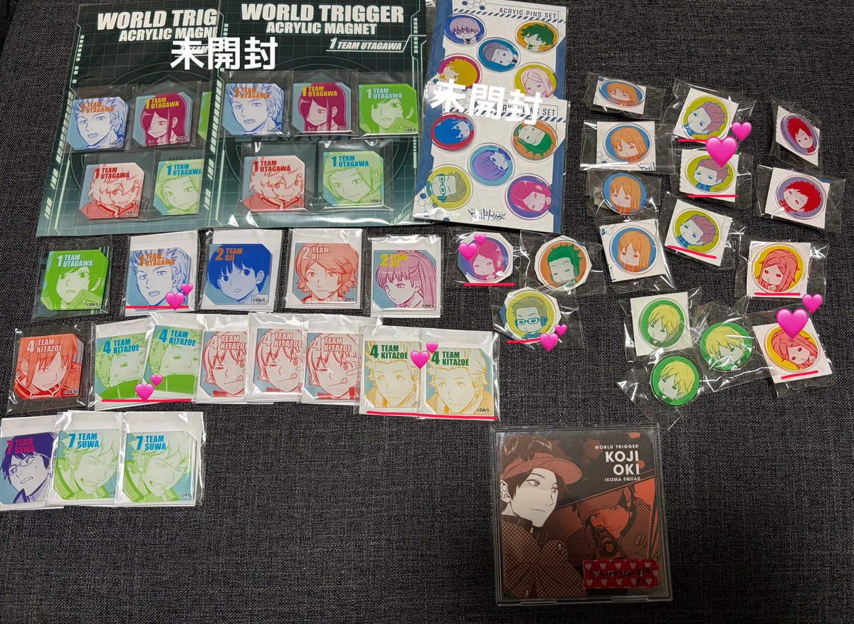 hirostar819's tweet photo. ワールドトリガー ワートリ 交換 譲渡
譲 画像のもの
求 定価＋送料 無印は︎💕︎まとめての譲渡希望
︎💕︎単体譲渡〇 1部回収数見直すため未開封のものあります
都内手渡し・郵送可能です。
異種三輪・隠岐（原作絵のみ、缶バッジ×）との交換も検討します。 https://t.co/lyTMLonj4u