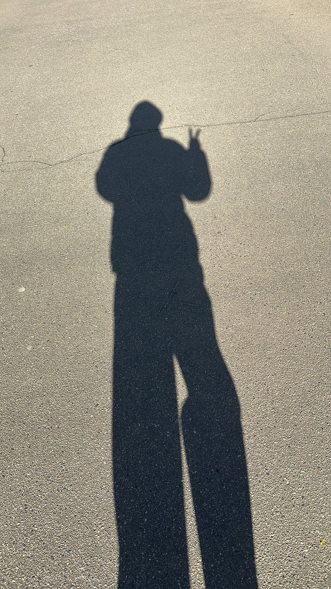 zubris4e tweet media