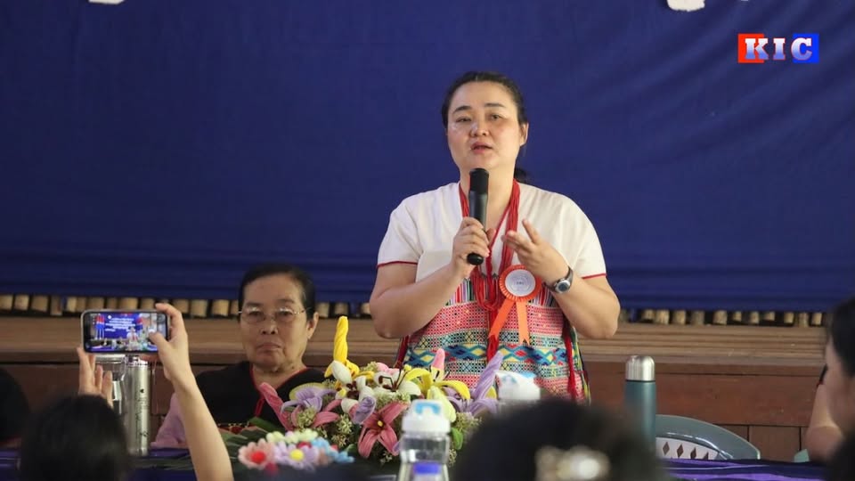 bnionline1's tweet image. KWO demands ICC investigate Myanmar junta for "calculated assault" of brutal airstrikes on civilians &amp;amp; infrastructure during Thingyan. Horrific killings reported. #Myanmar #ICC #WarCrimes
bnionline.net/en/news/kwo-ca…