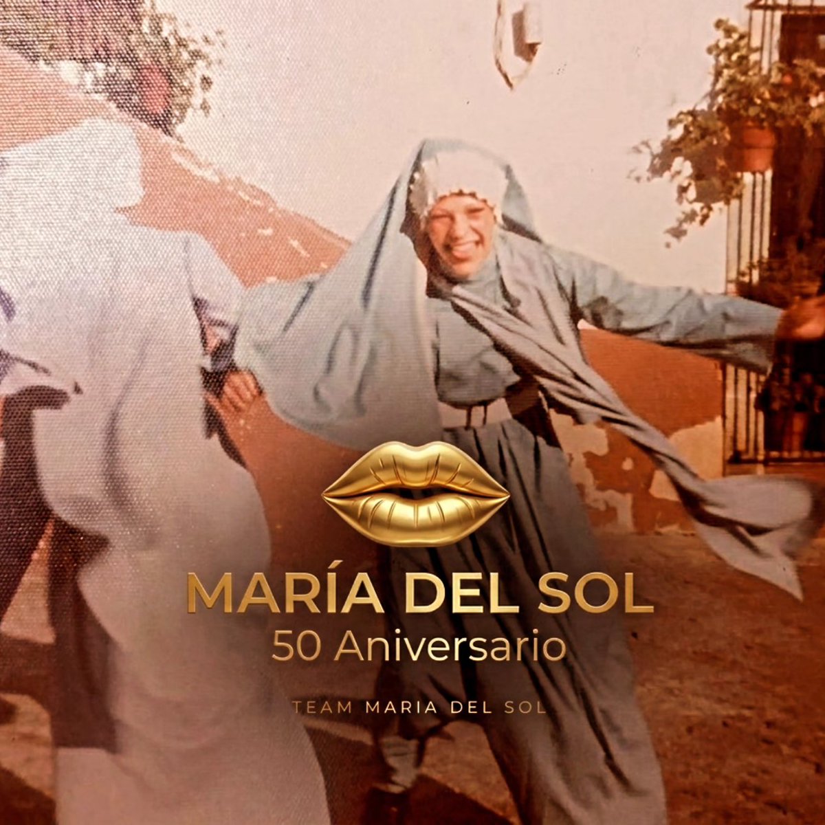 ClubMARIADELSOL's tweet photo. 💋 SUBÍAS QUÉ... @maria_del_sol  fue monja en 1975 en la telenovela MUNDO DE JUGUETE
protagonizada por Graciela Mauri,  Sara Garcia, Ricardo Blume, Irma Lozano, Evita Muñoz "Chachita", Irán Eory, Ricardo Rocha, entre otros más. 

#MDS50 https://t.co/nQTfRB4c2M