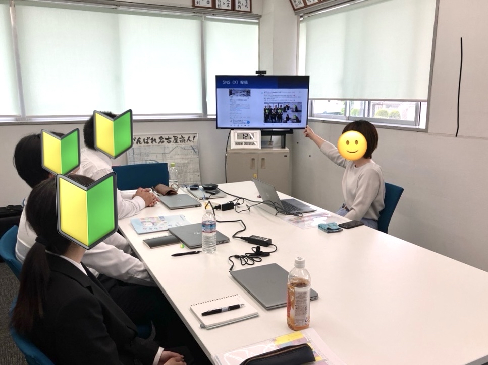 Akamon_Willex's tweet photo. 新入社員研修の様子をお届け！ 入社から約1カ月、この日は座学に加え、ブレストやKJ法を用いたディスカッションにも挑戦しました。 たくさんのアイディアを出し合い、一つの結論を導き出す姿に同期の絆を感じます。若手社員たちの熱気があふれる一日でした。 https://t.co/ywIyZ1UH9n