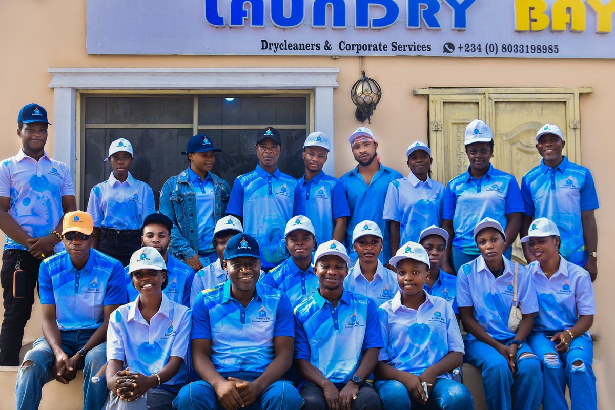 laundrybay's tweet photo. From 1 shop in Yabatech to 12 locations.
From 2 staff to 22.
From 5 digits to 8 digits monthly.
it’s all thanks to our staff, 500+ customers, and partners.

We appreciate you for being part of these milestones https://t.co/Fk55SCdkzJ