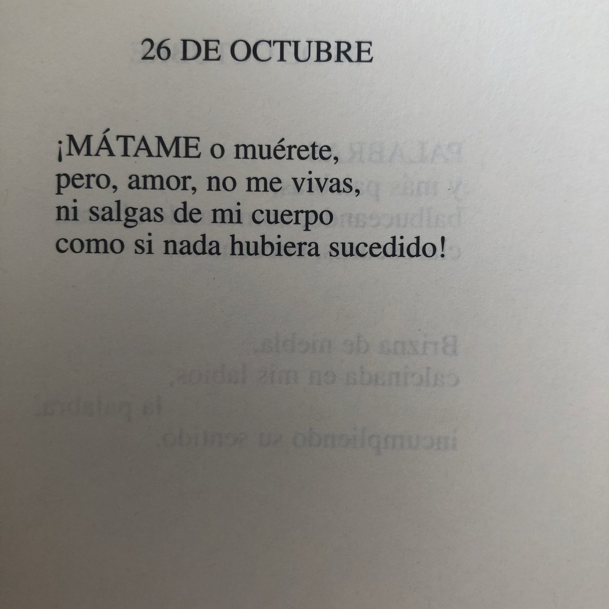 Poemas tweet media