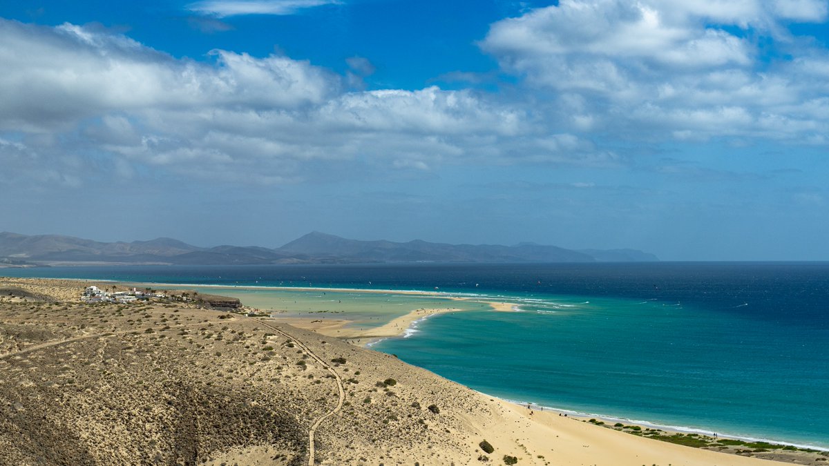 xipteras's tweet image. Sotavento beach ☀️🏖️ Fuerteventura
#CanaryIslands #travelphotography
📷: @xipteras