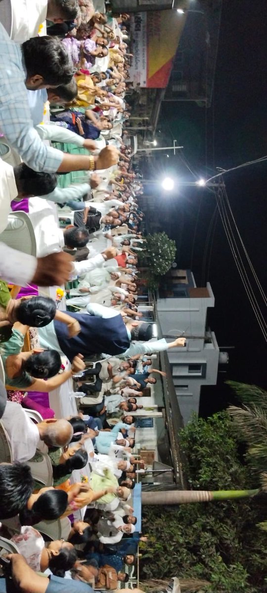 MSufiSaint's tweet photo. वांसदा (नवसारी) की धरती पर आज सूफी जी के प्रवचनों से 'राष्ट्र प्रेम' और 'हिंदू-मुस्लिम एकता' का नया अध्याय लिखा गया। जिला एवं तालुका पंचायत प्रत्याशियों की मौजूदगी में श्रोताओं ने भावुक होकर सुशासन का संकल्प लिया।
सबका साथ-सबका विकास ही हमारा ध्येय है। 🤝🇮🇳 Date 24-4-2026.
#Navsari #Unity #NationFirst #Sushasan
@narendramodi @blsanthosh @iJagdishBJP @ratnakar273 @DrPrashantkorat @sanghaviharsh @SirajPashabjp