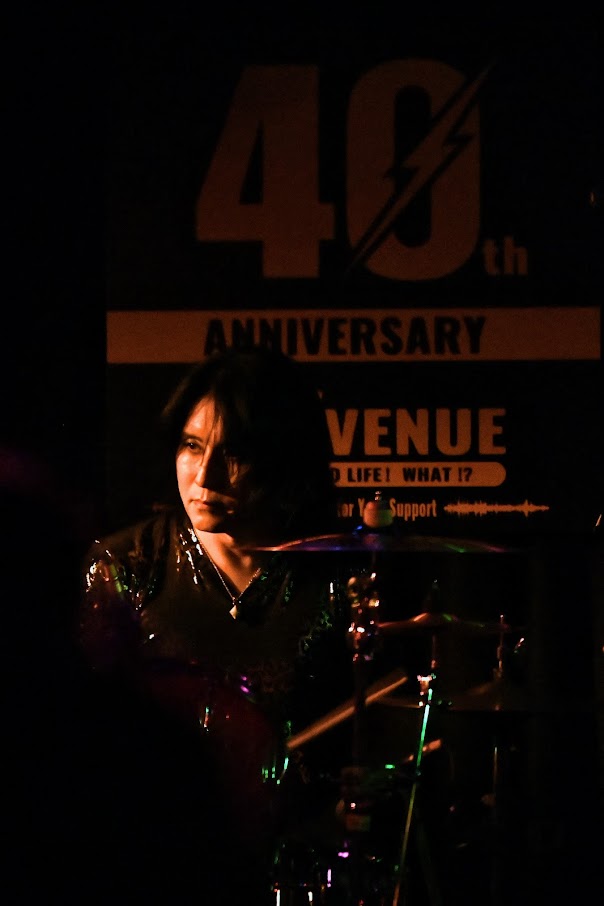 atsuo_saito's tweet photo. tezya &amp; the sightz at 横浜7th Avenue。ご参加頂いた皆様、共演の皆様ありがとうございました！良いライブでした。次回tezya &amp; the sightzは6/3(水)池袋手刀にてフロアライブ。めっちゃ近くでご覧頂けます。後頭部も観られる可能性があります。乞うご期待！https://t.co/t9tDXfQfTi https://t.co/H5Zd3F8Zld