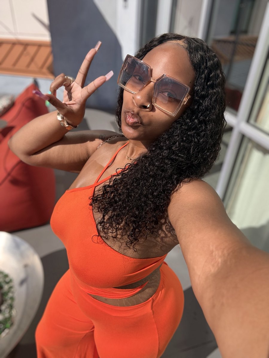 just__Lexx's tweet photo. I’m that bitch, been that bitch, still that bitch ❤️‍🔥 https://t.co/IRfcH2WsXb