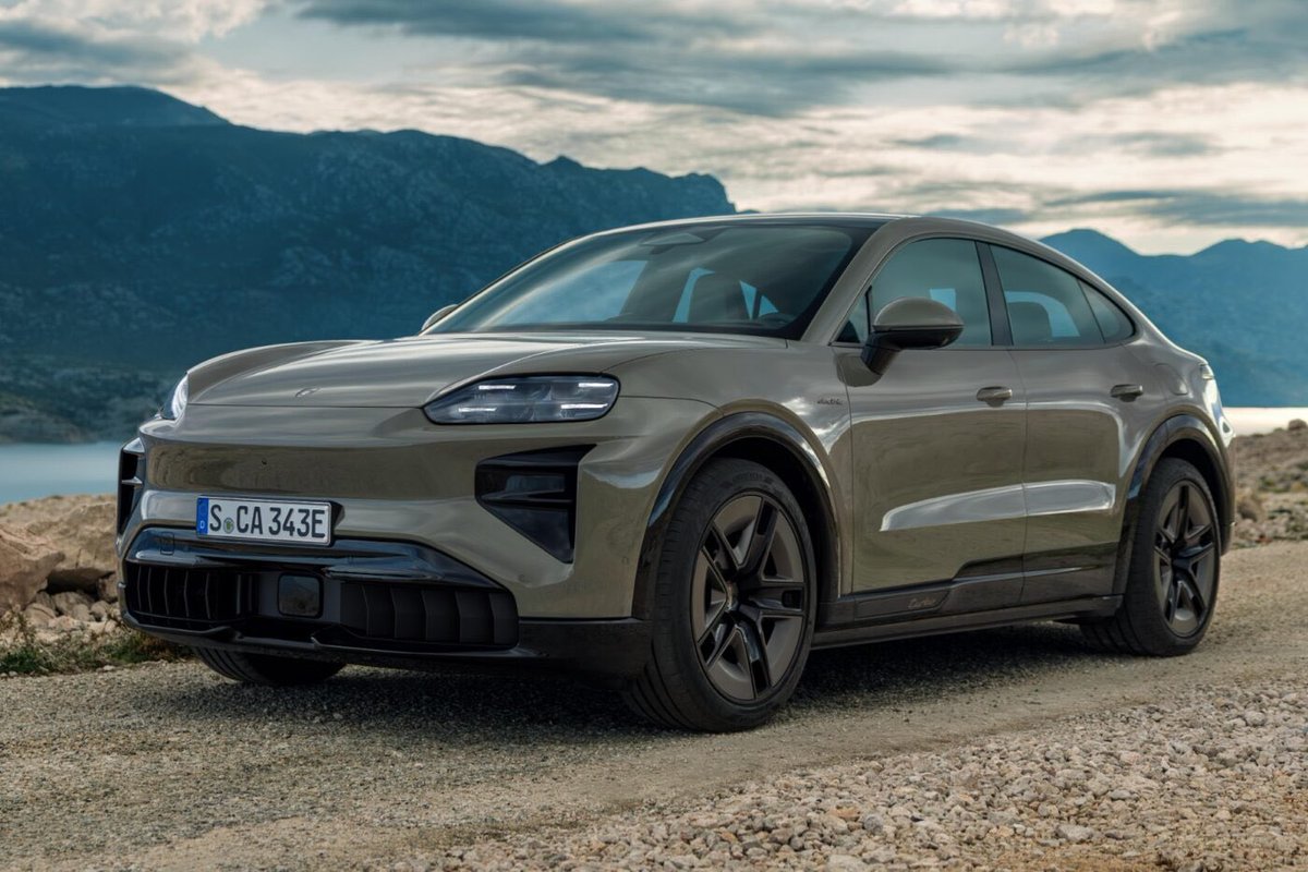 karthikkarsenz's tweet image. The Porsche Cayenne Coupe EV is rewriting the rules:

• ~1140 bhp
• 0–100 km/h ~2.5 sec
• ~640 km range

This isn’t EV evolution—it’s performance redefined.

From engine tuning ➝ energy engineering.
The future is electric. 🔥

#Porsche #EV #PerformanceCars #FutureOfMobility