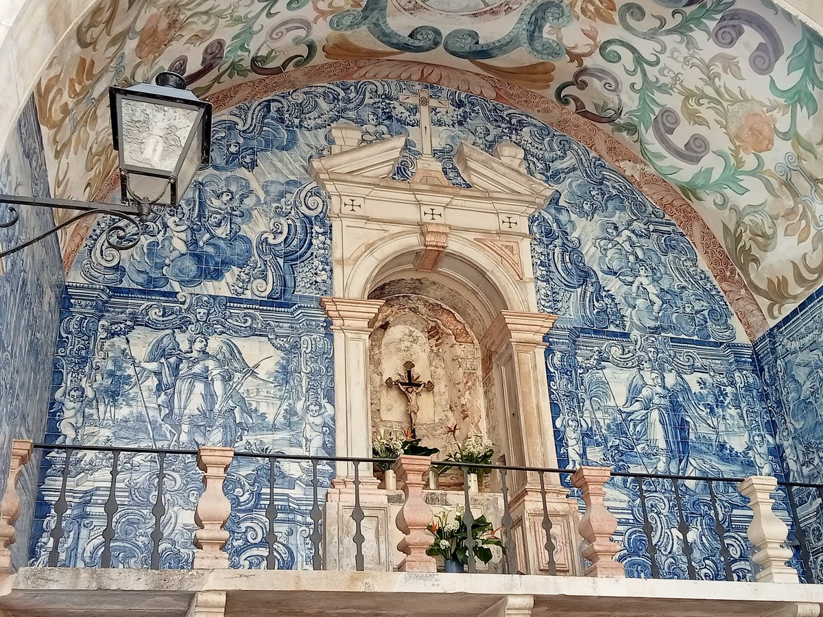 alentejo_1970's tweet image. A vila medieval de #Óbidos é uma das mais caraterísticas e bem preservadas de #Portugal.
Dentro de muralhas, um castelo bem conservado e um labirinto de ruas e casas brancas. Entre pórticos manuelinos, janelas floridas e pequenos largos, encontram-se vários motivos de visita.