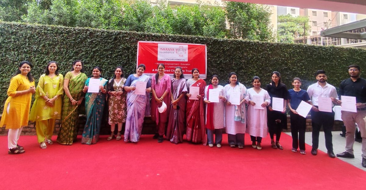 SCON_symbi's tweet image. 🏆 SCON Achievement
M.Sc. Nursing students won 1st prize in a role play at Ishanya Foundation (18 March 2026) on cervical cancer prevention. Guided by Dr. Seeta Devi, Professor (SCON).
#scon #symbiosisinternationaluniversity #StudentAchievement
