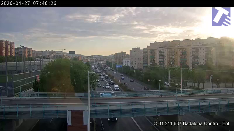 transit's tweet image. 🔴 Retencions d'entrada a Barcelona:

11 km a l'A-2 entre Cornellà de Llobregat i Pallejà
7 km a la B-23 entre Sant Feliu de Llobregat i el Papiol
6 km a la B-23 des d'Esplugues de Llobregat
5 km a la C-32 entre Sant Boi de Llobregat i Viladecans
3 km a la C-31 Badalona

#SCT