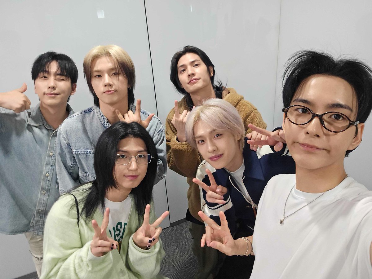 Xdinary Heroes tweet media