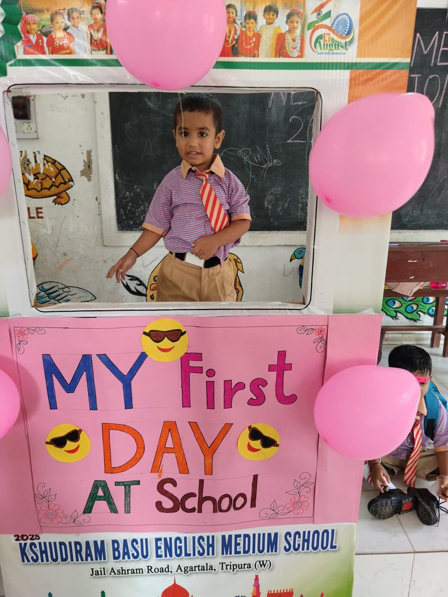 TripuraNipun's tweet image. A joyful start at Kshudiram Basu English Medium School, Tripura Nursery stars begin their learning journey with smiles, laughter &amp;amp; curiosity.

#FirstDayOfSchool #NurseryLife #LittleLearners #Balvatika #TripuraEducation #FoundationalLearning