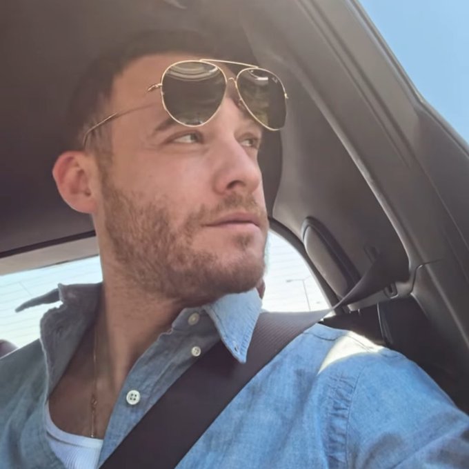 Buongiorno Fandom TheB ❤️ 
#KeremBürsin