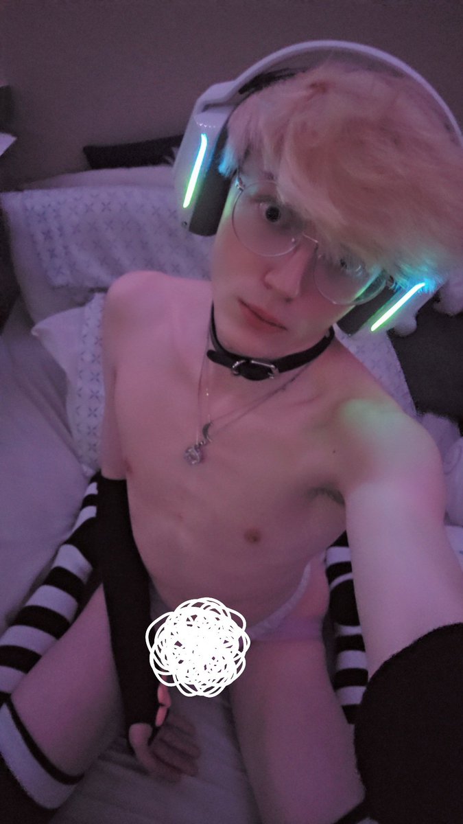 OnlyPhuis's tweet photo. ONLYPHUIS IS LIVE: https://t.co/5DyAMLiCba
SUBSCRIPTION FEE IS 10$
RIGHT AWAY you will get access to FIVE different pieces of content with ONE new update EVERY day for the next week and at least TWICE A WEEK moving forward!
want to UNLOCK 3 EXCLUSIVE SETS right away? --> 15 RTs♻️ https://t.co/Mj0AdniWLX